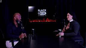 safada stripper shows tits after wanting to sit on cock