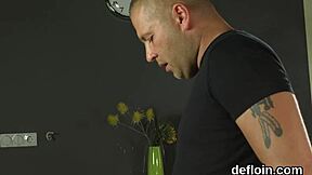 Nice teen spreads her narrow slit and loses virginity