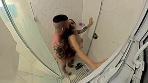 fudendo my hot girlfriend in the bathroom sink 😍