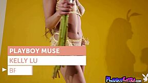 Two Teens Fuck At Party With No Parents Around?