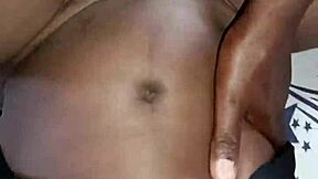 Amateur couple fucks till creampie