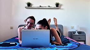 I watch Briseida Myers Malafalda taste sweet pussies