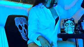 i masturbate live with my big dildo