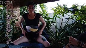 Unexpected encounter with muscular babe