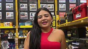 Divorced actress wants to fuck warehouse worker?