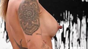 complimentary massage with isiah maxwell and linda lan in reality