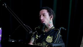 Gets hard if touched, received proposal to meet a man, had a blowjob in cinema, wants to meet a woman - Gabriel from Olhar Sob Rodas sheer red