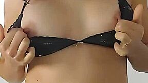 Stepsister shows me her tits and ass in pajamas, so hot 😍