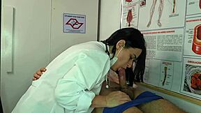 enfermeira fica excitada ao ver ere��o do paciente. tight pussy small 18+ waist brunette blowjob big ass handjob banging uncensored