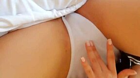 Tímida Cosplayer Amateur Grabada Cogiendo Con Fan Chica Sexy Da De Brincos Sobre Gran Verga Gime Del Placer. Fat Friend Girlfriend Latina Young Homemade Costumes Uniform.