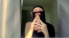 i'm the slutty muslim teacher deepthroat'n with toe lick'n and facial