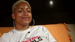 interview with sexy shaved latina vicky menage