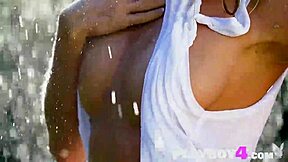 Stunning Wet MILF Cara Mell Strips for Perfect Body Show