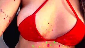 I licked the married neighbor's pussy in lingerie and left it open, then gave milk to feed that slut who returns to her cuckold full of milk.