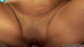 Step mom eats daughter's ass, don't get caught 😏