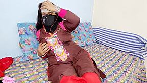 This muslim prostitute cheats on her husband with dirty talk and anal