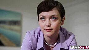 Small secretary gets intensely fucked by new boss in office