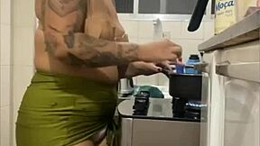 doing live in kitchen, flashing my swollen pussy in mini skirt 😏