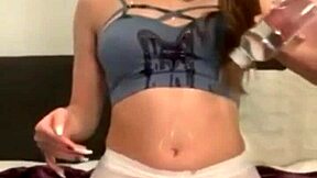 teen girl shows off her wet pussy in solo sex, squirting orgasm 😍