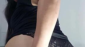 Tia Latina Colombiana Flashes Cameltoe Masturbates For Sobrino