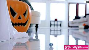 Two Ghosts Fuck Stepsis Lana And Bff Molly!