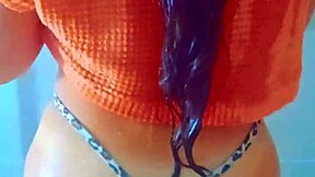 college girls masturbate in shower, latina with big ass reaches orgasm