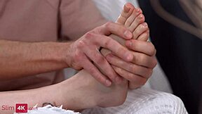 i'm luna rishi getting a foot massage that turns into fucking