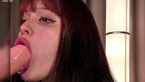 I got my mouth hard fucked by a huge cock in lingerie, close up 😩