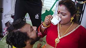 क्या देसी मल्लू भाभी चार लोकल बॉयज के साथ अकेली हार्डकोर गैंगबैंग करती है?