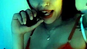 colombian babe using dildo to squirt in homemade video