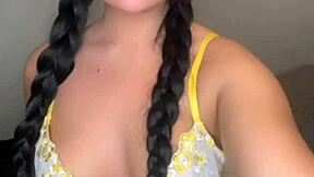 i'm experincing my slutty british horny girlfriends orgasm