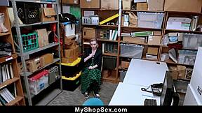 stealing teen complies with officer