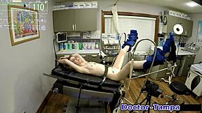 Dr. Tampa Traps Daisy Bean With Toys