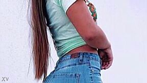 anna kasper shows candid ass