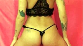 yasmin muller poses for feet photoshoot behind the scenes