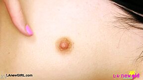 Sweet Brunette Babe Shows Her Sexy Body