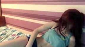 Arinawild Experiences Hardcore Orgasm On Webcam With Donations