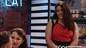 Boomer gets public handjob from genz babe.