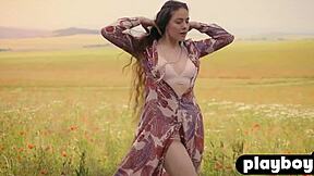 Sexy Teen Joy Draiki Poses Amazingly Naked