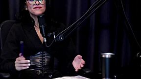 Carla Santos in Preliminares Podcast with Bia Hot