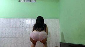 Amateur girl does homemade workout in thong panties.