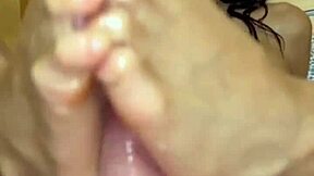 Cum on tiny Latina feet after footjob