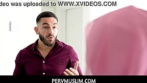 Paulina ruiz visits her teacher at home.