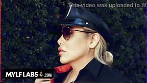 i teach lovers about authority with pussy licking