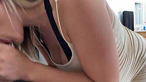 Sexy pregnant girl SWALLOWS a LOAD of JIZZ like a good girl.