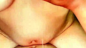 ¿Quieres ver ngentot sambil peras air susu? Mamah muda daster kuning sange berat gets creampie in homemade lingerie action.