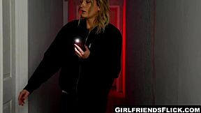 Two adorable teens start kissing then dive into scissoring lesbian action