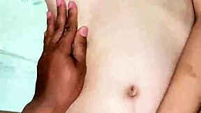 ¿Quieres ver ngentot sambil peras air susu? Mamah muda daster kuning sange berat gets creampie in homemade lingerie action.