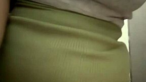 hey, watch this 18yo with big ass and tits squirting extreme in the gym outdoors