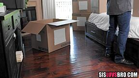 STEPSISTER Wants To LOOSE VIRGINITY!